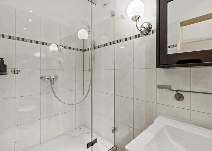 Bright Hideaway, Augarten And Danube - 5 Min Metro - 10 Min Center Daire