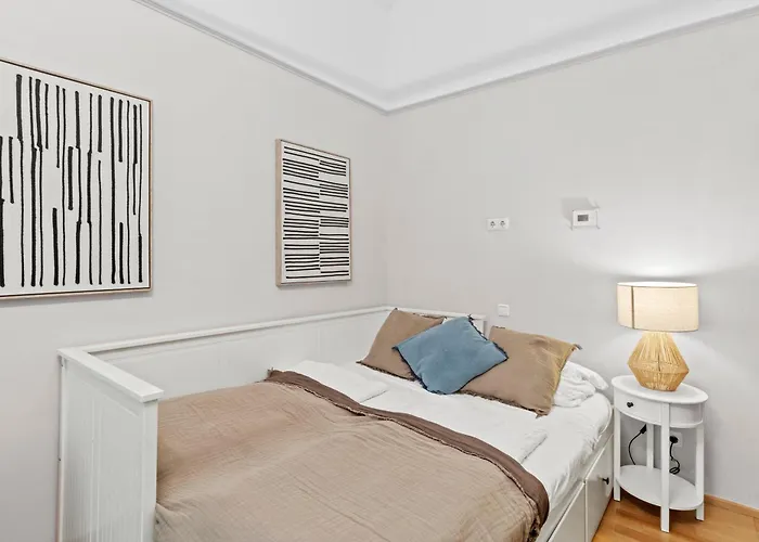 Bright Hideaway, Augarten And Danube - 5 Min Metro - 10 Min Center * Viyana