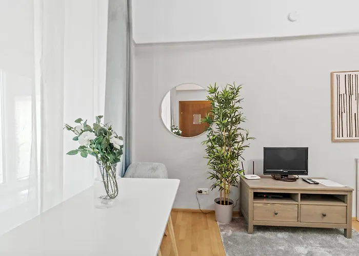 Bright Hideaway, Augarten And Danube - 5 Min Metro - 10 Min Center شقة