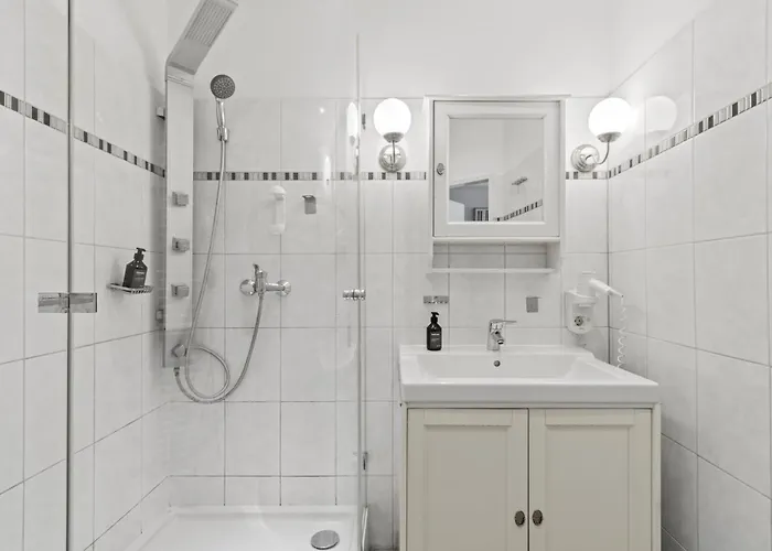 Bright Hideaway, Augarten And Danube - 5 Min Metro - 10 Min Center Vienna