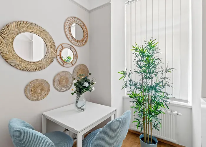 Daire Bright Hideaway, Augarten And Danube - 5 Min Metro - 10 Min Center *