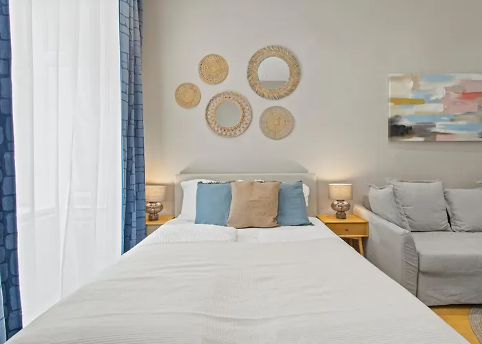 Daire Bright Hideaway, Augarten And Danube - 5 Min Metro - 10 Min Center *